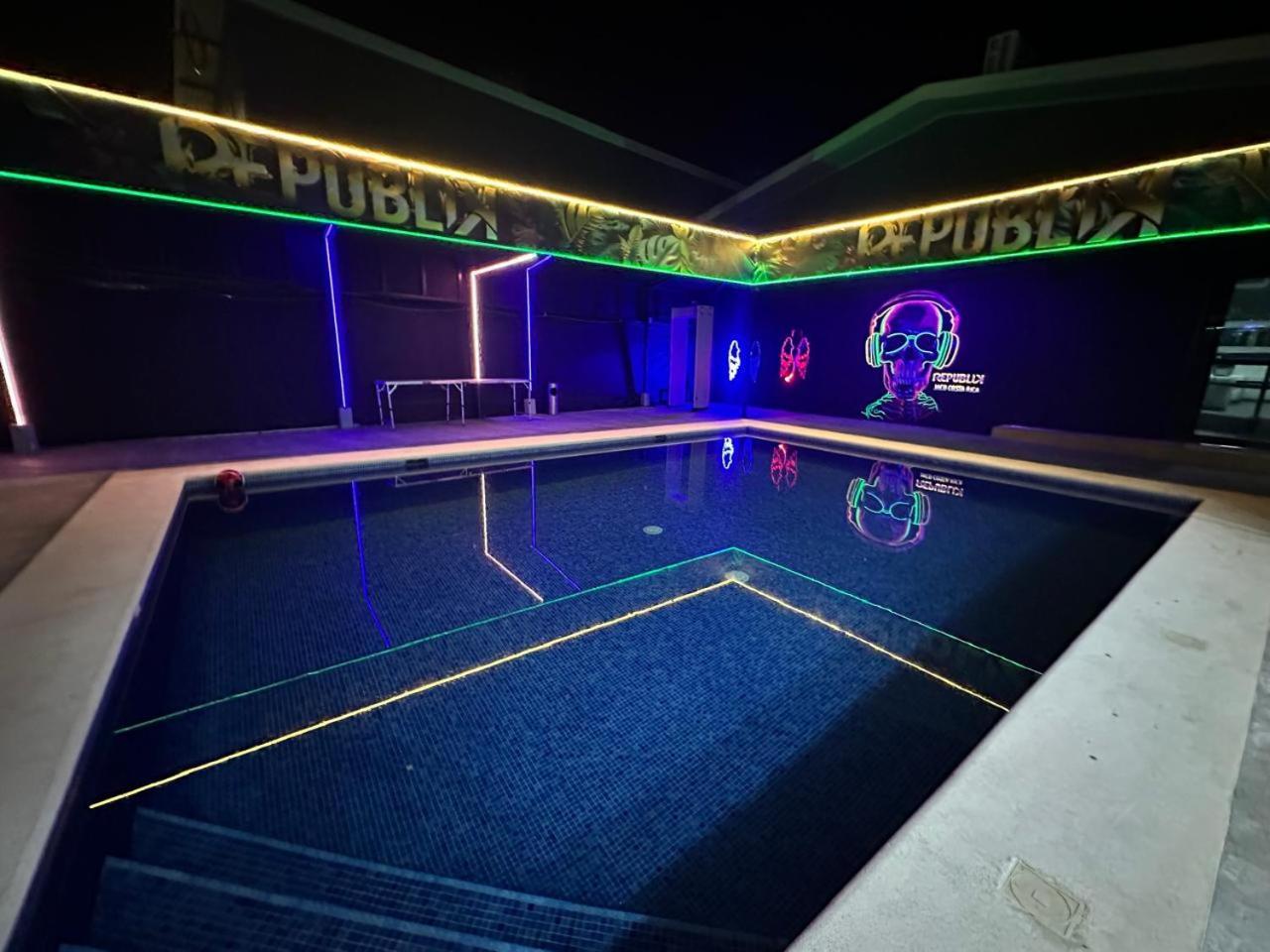 Republik Hotel, Bistro And Nightclub On Site Jacó Εξωτερικό φωτογραφία